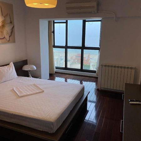 Magic Blue Sea Apartment Constanta Bagian luar foto